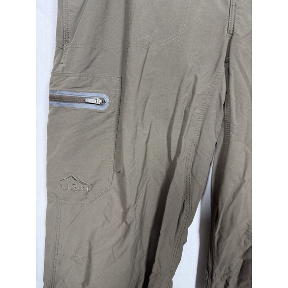 LL Bean Cargo Pants Men's 30x34 Khaki Nylon Spandex Outdoor Travel Lightweight - Picture 6 of 13